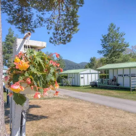 Mobil-home 4 Pers Avec Terrasse - Cuisine Equipee - Api-1-52-934 Campsite