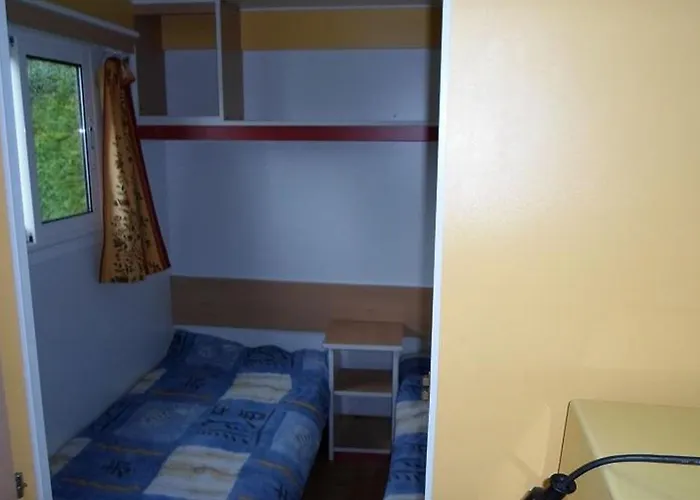 Kemp Mobil-home 4 Pers Avec Terrasse - Cuisine Equipee - Api-1-52-934 *